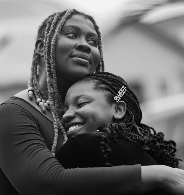 Women in conversation inside the ExponentialHER Global community